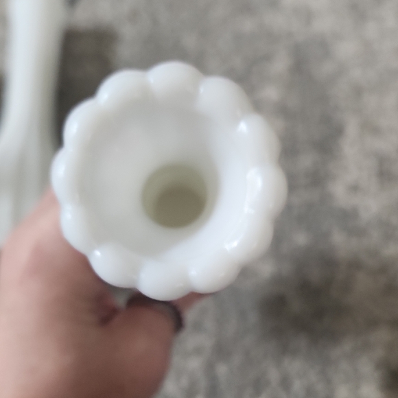 Vintage Milk Glass Vases - Picture 12 of 14